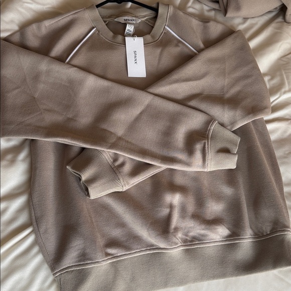 Spanx AirEssentials Pique long sleeve crew neck top - Picture 7 of 8